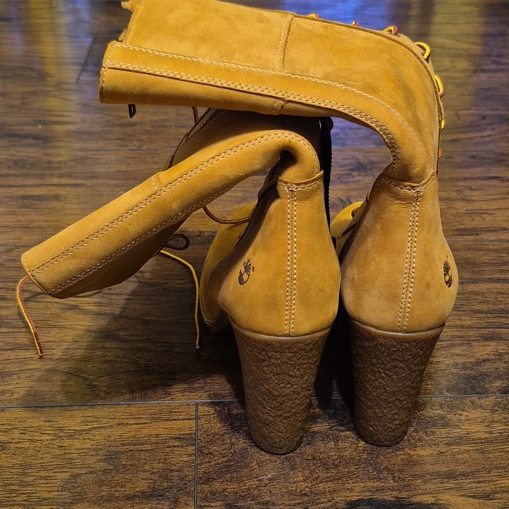 Timberland Women's Mustard Lace-Up Suede Block Heel Boots - Picture 3 of 6